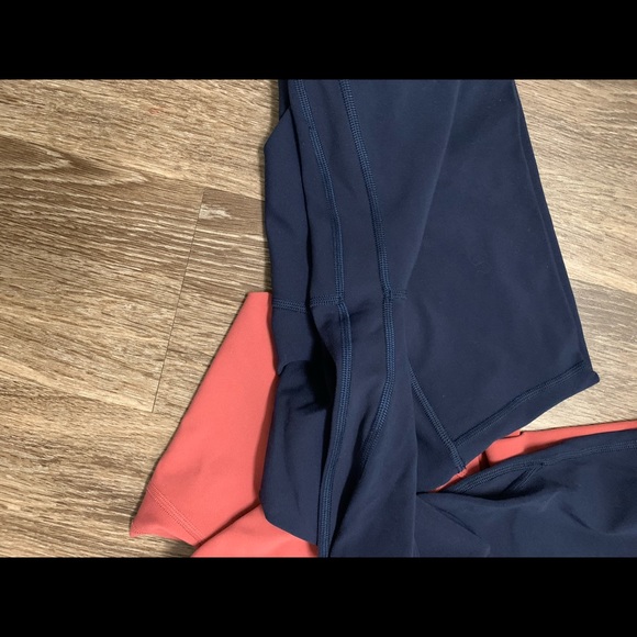 2 pairs lululemon align 21’ legging sz4 - Picture 3 of 5